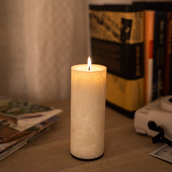 Bekvapė balta palmių vaško žvakė (apvali, 6x14 cm)
