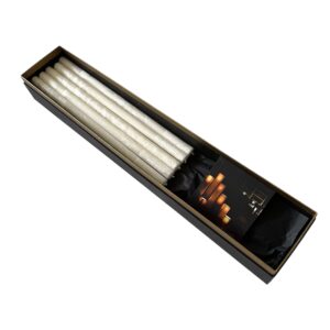 Ilgos baltos stalo žvakės iš palmių vaško